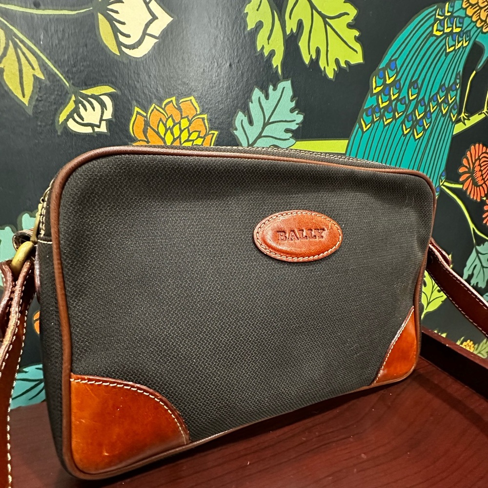 Bally Vintage Canvas & Leather Crossbody Bag Late 1970s–Early 1980s - Picture 7 of 16